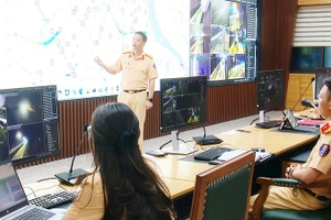 “Mắt thần” siết chặt kỷ cương giao thông đô thị