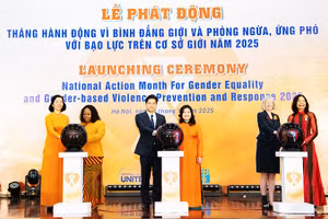 Các đại biểu dự Lễ phát động tại Hà Nội. Ảnh: VĂN BAN