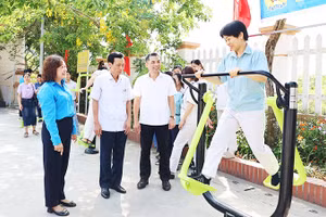 Chăm lo về văn hóa cho người lao động đóng vai trò quan trọng, góp phần làm phong phú đời sống.