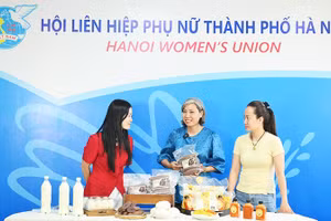 Hộ kinh doanh được chuyên gia hướng dẫn cách vận hành gian hàng trên nền tảng mạng xã hội.