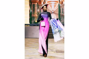 Quảng bá áo dài ra thế giới