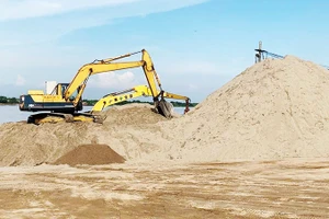 Phần lợi nhuận tính từ khi cát lên bờ và được đưa tới công trình chiếm tới 70 - 80% còn lại.