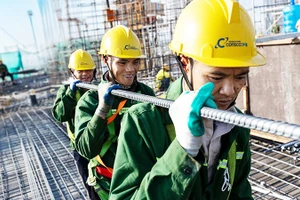 Nhiều chương trình chăm lo Tết cho công nhân đang được tích cực triển khai. Ảnh: CONTECCONS