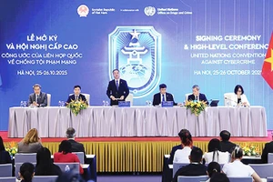 Lễ mở ký Công ước của LHQ về chống tội phạm mạng. Ảnh: BNG