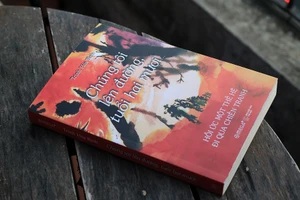 Cuốn sách “Chúng tôi lên đường, tuổi hai mươi… Hồi ức của một thế hệ đi qua chiến tranh”. (Ảnh: Omega Plus Books)