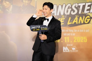 Ji Seung Hyun thả tim với khán giả Việt trong buổi ra mắt phim. (Ảnh: BHD cung cấp)