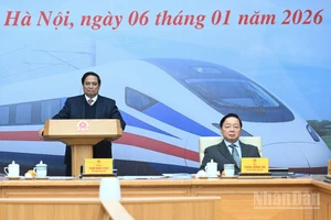 Thủ tướng Phạm Minh Chính phát biểu chỉ đạo tại phiên họp.