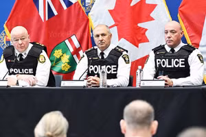 Các đơn vị cảnh sát Canada họp báo liên quan vụ việc. Ảnh: CBC