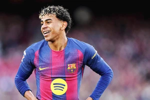 Yamal xô đổ kỷ lục của Mbappe