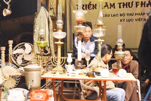 Hoài niệm. Ảnh: HẢI ANH