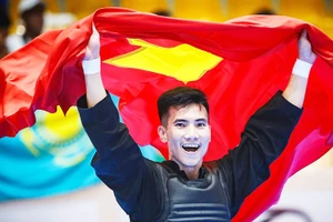 Võ sĩ Vũ Văn Kiên giành Huy chương vàng tại Giải vô địch châu Á 2025.