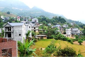 Lồ Sử Thàng hôm nay nhà xây cao tầng khang trang như phố thị.