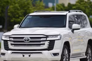 Toyota triển khai triệu hồi 699 xe Toyota Land Cruiser 300 để cập nhật phần mềm điều khiển hộp số tự động.