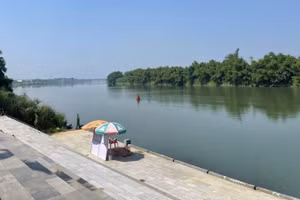 Người dân phát hiện thi thể phụ nữ trôi trên sông Thạch Hãn, đoạn qua thôn Hậu Kiên, xã Triệu Phong.