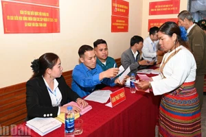 91 cử tri người dân tộc Chứt ở bản Rào Tre, xã Phúc Trạch (Hà Tĩnh) tham gia bỏ phiếu bầu cử đại biểu Quốc hội khóa XVI và đại biểu Hội đồng nhân dân các cấp nhiệm kỳ 2026-2031.