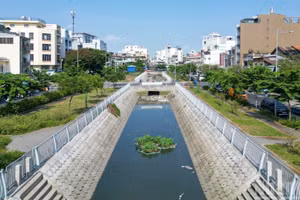 Dự án cải tạo kênh Hàng Bàng vẫn chưa về đích.