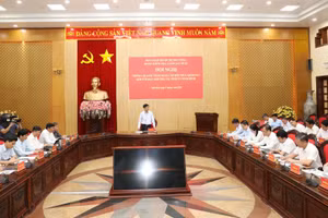 Các đại biểu dự hội nghị.