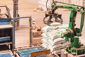 Dây chuyền sản xuất tại Công ty cổ phần DAP số 2-Vinachem (Tập đoàn Hóa chất Việt Nam). (Ảnh: HOÀNG HIẾU)