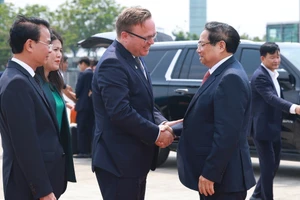 Lễ tiễn Thủ tướng Phạm Minh Chính và Đoàn đại biểu cấp cao Việt Nam tại sân bay quốc tế Nội Bài (Hà Nội). (Ảnh: Dương Giang/TTXVN)