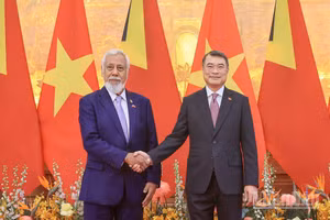Thủ tướng Lê Minh Hưng và Thủ tướng Kay Rala Xanana Gusmao.