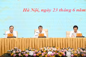 Thủ tướng Lê Minh Hưng, Trưởng ban Chỉ đạo chủ trì phiên họp chuyên đề về thúc đẩy phát triển khoa học, công nghệ, đổi mới sáng tạo.