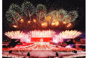 Chương trình nghệ thuật đặc biệt chào mừng thành công Đại hội XIV của Đảng. Ảnh: THÀNH ĐẠT