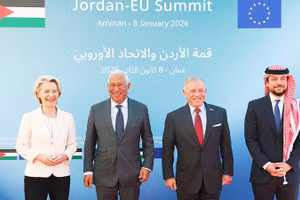 Các nhà lãnh đạo EU và Jordan gặp gỡ tại Thủ đô Amman. Ảnh: AP