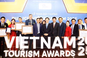 Hà Nội “bội thu” giải thưởng du lịch