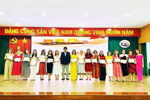 Lễ tốt nghiệp khóa đào tạo nghề kỹ thuật chăm sóc da cơ bản