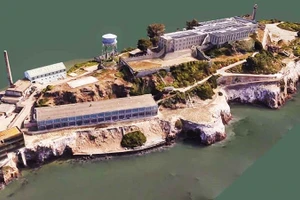 Đảo và nhà tù Alcatraz nhìn từ trên cao. Ảnh: GETTYIMAGES