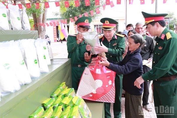 Cục Xăng dầu, Tổng cục Hậu cần-Kỹ thuật và các đơn vị tổ chức nhiều hoạt động an sinh xã hội.