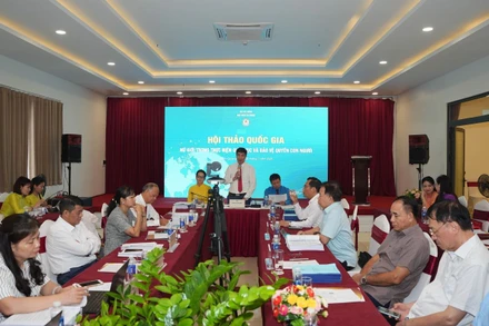 Hội thảo quốc gia “Nữ giới trong thực hiện giáo dục và bảo vệ quyền con người”.