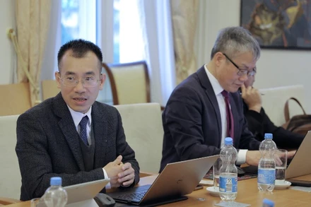 Ông Nguyễn Phú Bình, Phó Giám đốc NAFOSTED, giới thiệu về Luật Khoa học công nghệ và Đổi mới sáng tạo 2025. (Ảnh: TTXVN)