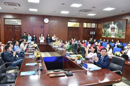 Hội thảo khoa học với chủ đề: “Trí tuệ nhân tạo (AI) trong dạy và học ngoại ngữ” diễn ra tại Học viện Tài chính.