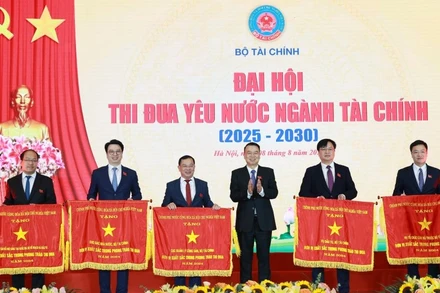Đại hội Thi đua yêu nước ngành tài chính.