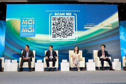 Quang cảnh Diễn đàn Cấp cao Cố vấn tài chính Việt Nam.