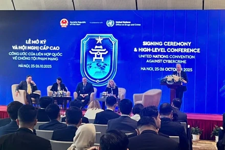 Sự kiện bên lề với chủ đề “Hợp tác toàn cầu, chống lừa đảo trực tuyến” diễn ra chiều ngày 25/10.