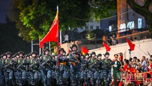 Lễ sơ duyệt hoành tráng: Thủ đô không ngủ trong những ngày tháng 8