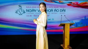 Hoa hậu Nguyễn Thanh Hà góp phần lan tỏa vẻ đẹp áo dài Việt Nam. (Ảnh: BTC)