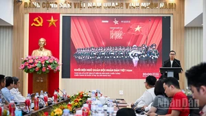 Tổng đạo diễn chương trình Đặng Lê Minh Trí nói về sự tham gia của Khối đội ngũ Quân đội Nhân dân Việt Nam. (Ảnh: THÀNH ĐẠT)