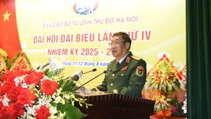 Thượng tướng Phạm Hoài Nam phát biểu tại Đại hội. (Ảnh: HOÀNG VIỆT)