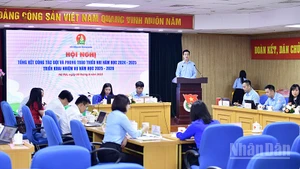 Toàn cảnh hội nghị.