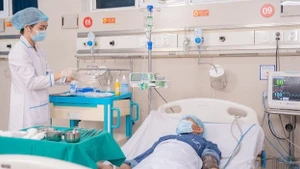 Bệnh nhân có sự phục hồi tốt sau 10 ngày điều trị.