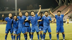 Câu lạc bộ Quảng Ninh FC vui mừng thăng hạng lên Giải hạng Nhất Quốc gia 2025/26. 