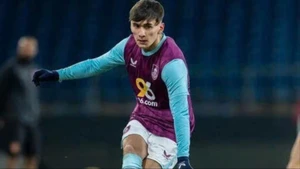Brandon Ly tập luyện cùng câu lạc bộ Burnley FC. (Ảnh: Burnley FC)