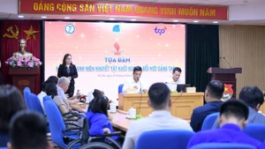 Tọa đàm diễn ra với nhiều gương mặt thanh niên khuyết tật tiêu biểu.