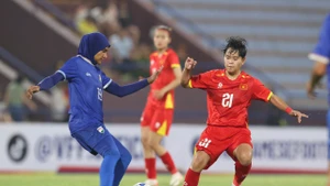 Đội tuyển nữ Việt Nam thi đấu lấn lướt trước Maldives. (Ảnh: VFF)