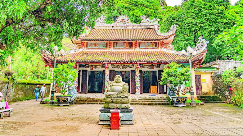 Quốc tự Tam Thai - một trong những ngôi chùa được xây dựng rất sớm tại Ngũ Hành Sơn.