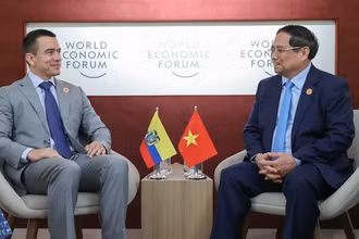 Thủ tướng Phạm Minh Chính và Tổng thống Ecuador Daniel Noboa. (Ảnh: NHẬT BẮC/VGP)