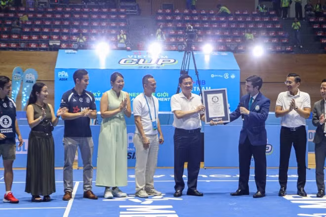 Ban tổ chức Giải Pickleball PPA Tour Asia - MB Vietnam Cup 2025 đón nhận kỷ lục Guinness về lượng người xem.